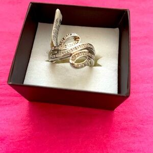 Gorgeous Diamond ring